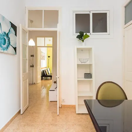 Apartaments Clot-sant Marti *