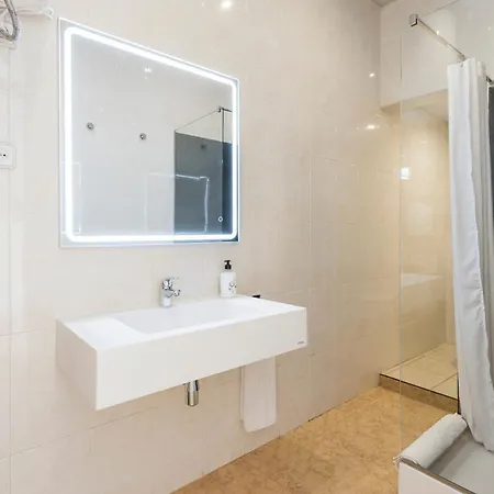 Apartaments Clot-sant Marti * Barcelona