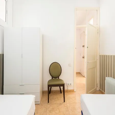 Apartaments Clot-sant Marti Apartment
