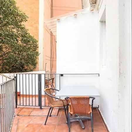 Apartaments Clot-sant Marti *